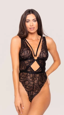 Favor Strappy Lace Teddy